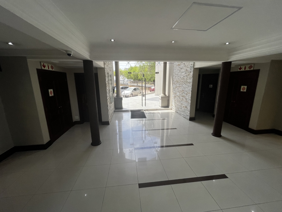 To Let commercial Property for Rent in Rosenpark Western Cape